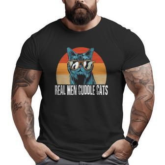 Mens Real Men Cuddle Cats Tee Mens Cat Daddy Dad Vintage Retro Big and Tall Men T-shirt | Mazezy