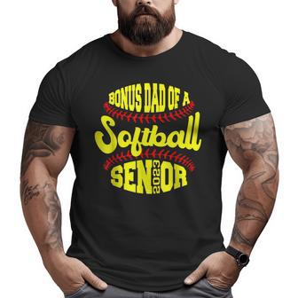 Proud Bonus Dad Of A Softball Senior 2023 Vintage Graduate Big and Tall Men T-shirt | Mazezy