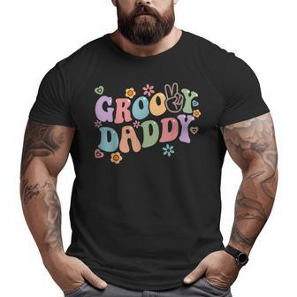 Retro Colors Groovy Daddy Dad Papa Trendy 2023 Big and Tall Men T-shirt | Mazezy