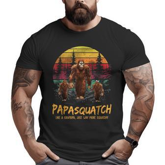 Retro Papa Squatch Like A Grandpa Bigfoot Sasquatch Big and Tall Men T-shirt | Mazezy