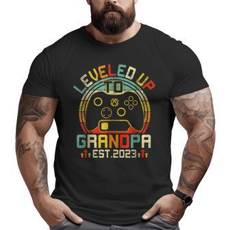 Video Game Level Up To Grandpa 2023 New Dad Fathers Day Big and Tall Men T-shirt | Mazezy