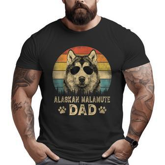 Vintage Alaskan Malamute Dad Dog Lovers Father's Day Big and Tall Men T-shirt | Mazezy