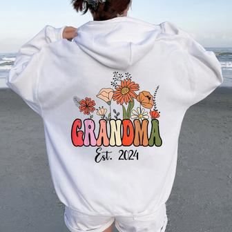 Flowers Groovy Retro Grandma Est 2024 Grandma To Be Women Oversized Hoodie Back Print - Seseable