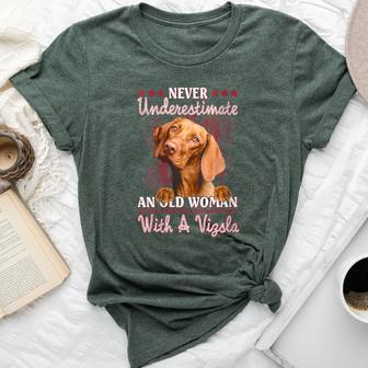 Never Underestimate An Old Woman With A Vizsla Bella Canvas T-shirt - Seseable