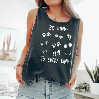 Be Kind To Every Kind Animals Birds Feet Vegetarian Vegan Comfort Colors Tank Top - Monsterry DE