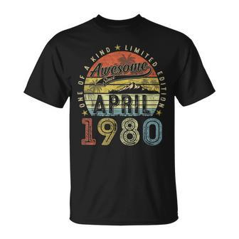 44 Year Old Vintage April 1980 44Th Birthday Women T-Shirt | Mazezy