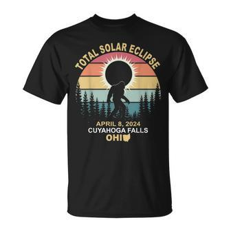 Bigfoot Cuyahoga Falls Ohio Total Solar Eclipse 2024 T-Shirt - Monsterry DE