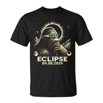 Bigfoot Total Solar Eclipse Sasquatch Eclipse Glasses 2024 T-Shirt - Seseable
