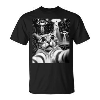 Cat Ufo Invasion Cat Meme Retro Alien Cat Ufo Selfie T-Shirt - Seseable