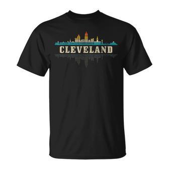 Cleveland Skyline Ohio Vintage Pride Retro T-Shirt - Monsterry