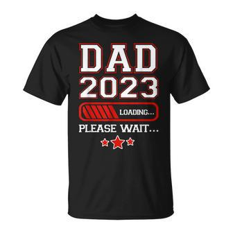 Fathers Dad Est 2023 Loading Expect Baby Wife Daughter T-Shirt - Monsterry