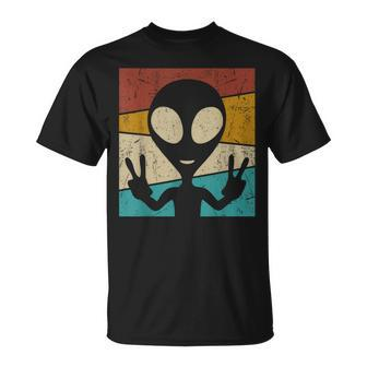 Retro 80'S Style Vintage Ufo Lover Alien Space T-Shirt - Monsterry AU