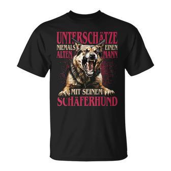 German Shepherd Unterschätze Niemals Einen Alten Mann Mit Hund T-Shirt - Seseable