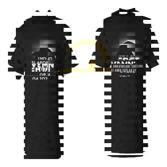 Island Pond Vermont Vt Total Solar Eclipse 2024 T-Shirt - Seseable