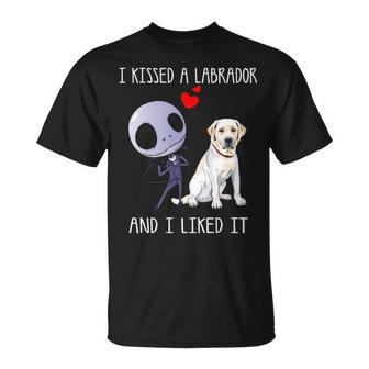 I Kissed A Labrador And I Liked It S T-Shirt | Mazezy UK