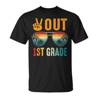 Peace Out First 1St Grade Happy Last Day Of School Retro T-Shirt - Seseable
