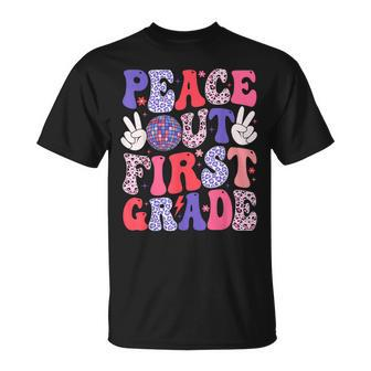 Peace Out First Grade Happy Last Day Of School Groovy Retro T-Shirt - Seseable