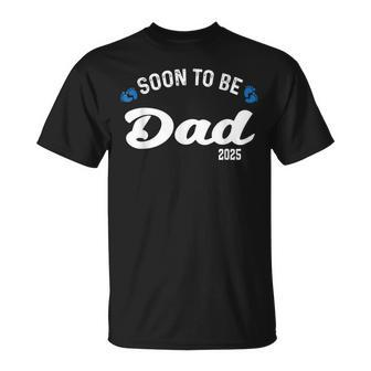 Pregnancy Announcement 2025 First Time Dad Fathers Day Meme T-Shirt - Thegiftio UK
