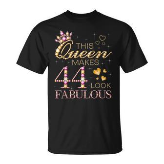 This Queen Makes 44 Look Fabulous 44Th Birthday Queen B-Day T-Shirt - Monsterry DE