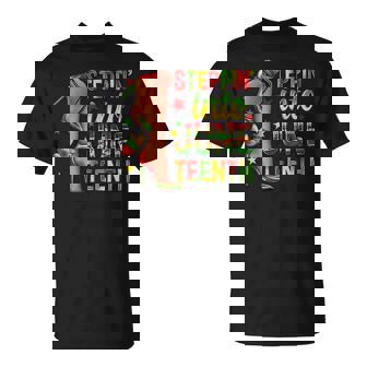 Steppin Into Junenth African Queen High Heels Black Women T-Shirt | Mazezy