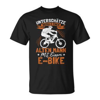 Underschatz Niemals Einen Alte Mann Underschatze N S T-Shirt - Seseable