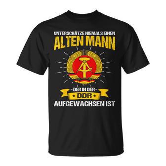 Unterschätze Niemals Ein Alten Mann Ddr East Dutschland T-Shirt - Geschenkecke