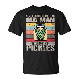 Vintage Never Underestimate An Old Man Who Loves Pickles T-Shirt - Monsterry UK