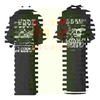 Speech Therapy Christmas Everyone Communicates Differently T-Shirt - Seseable