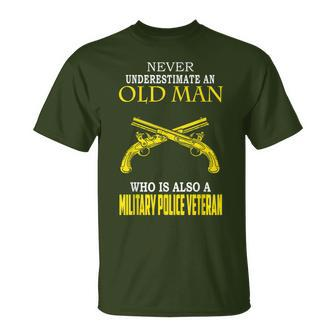 Never Underestimate Military Police Veteran Veteran Day Xmas T-Shirt - Monsterry DE