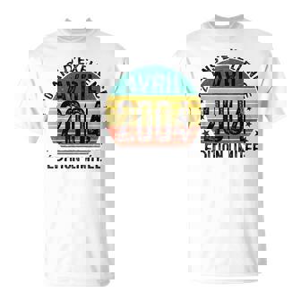 20 Ans Anniversaire Homme Cadeauintage Avril 2004 T-Shirt - Cadeauxyz