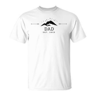 Herren Dad Est 2023 Fels Berg Männer Mann Papa Cool Schwarz Raglan T-Shirt - Geschenkecke