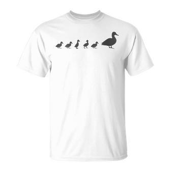 Mama Duck 5 Ducklings Animal Family G T-Shirt - Monsterry