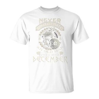 Never Underestimate Old Man Born In December Birthday T-Shirt | Mazezy DE