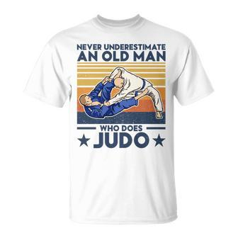 Never Underestimate An Old Man Who Does Judo Judo Lover T-Shirt - Seseable