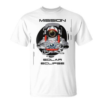 Usa 2024 Solar Eclipse Astronaut Space Photography T-Shirt | Mazezy