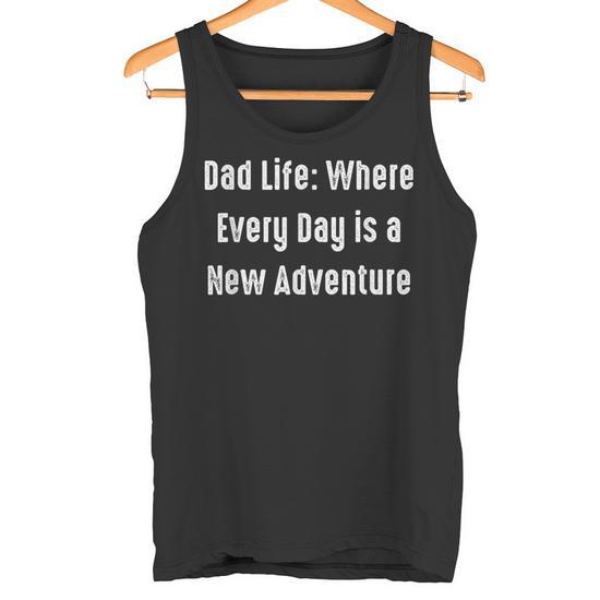 Entdecken Sie 2 Unique Dad Life Tanktops: Top-Geschenkideen