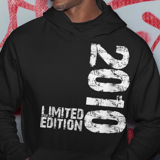 Sweat à Capuche Édition Limitée "Né En 2010" – Cadeau Anniversaire Personnalisé Pour Homme Ou Femme | Coupe Classique - 2