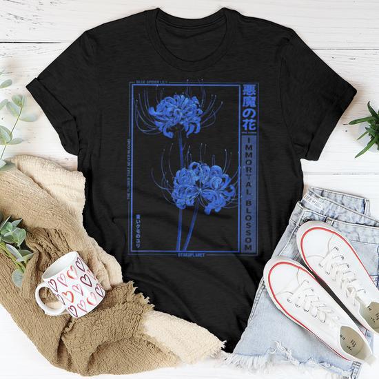 Japanese Spider Lily Anime Flower In Soft Grunge Aesthetic Women T