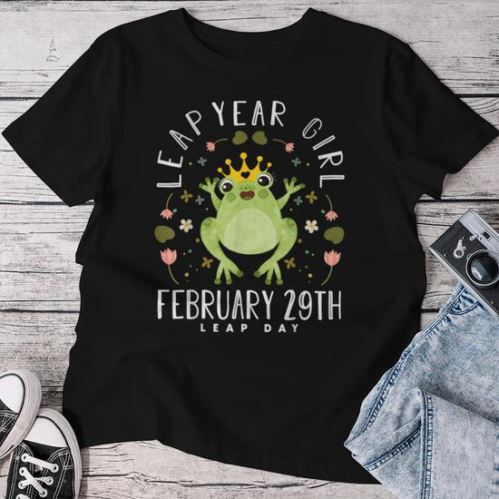Leap Year Girl Cute Frog Leap Day Birthday Girls Women T-shirt