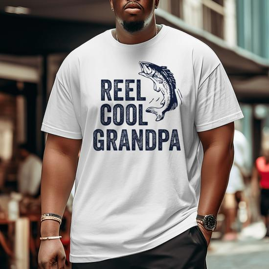 https://i4.cloudfable.net/styles/550x550/657.436/White/reel-cool-grandpa-fathers-day-fisherman-big-tall-men-t-shirt-20240130054837-r4pibtga.jpg