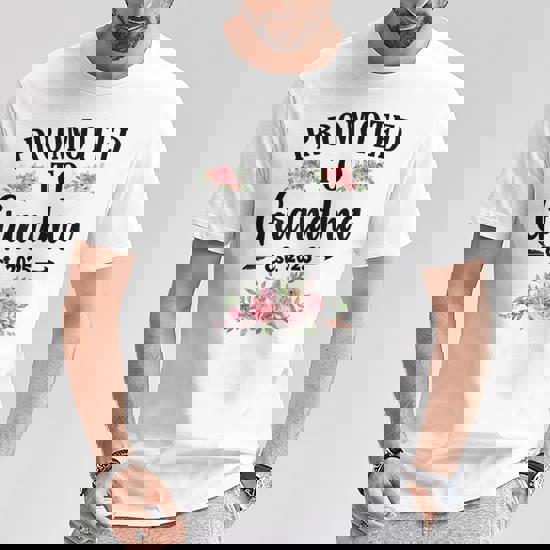 Promoted To Great Grandma 2019 T-Shirt Floral Gift Promoted To Great Grandma 2019 T-Shirt Floral Gift