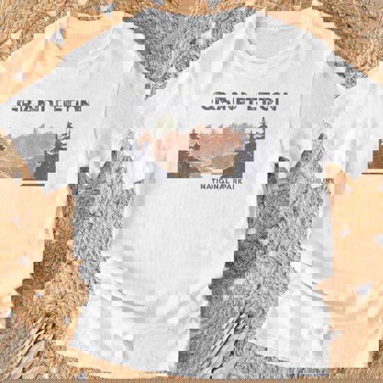 Vintage Retro Grand Teton National Park Wyoming T Shirt