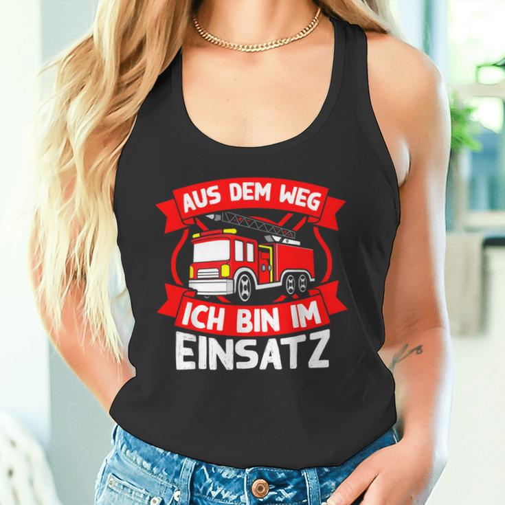 Aus Dem Weg Ich Bin Im Einsatz German Langu Tank Top