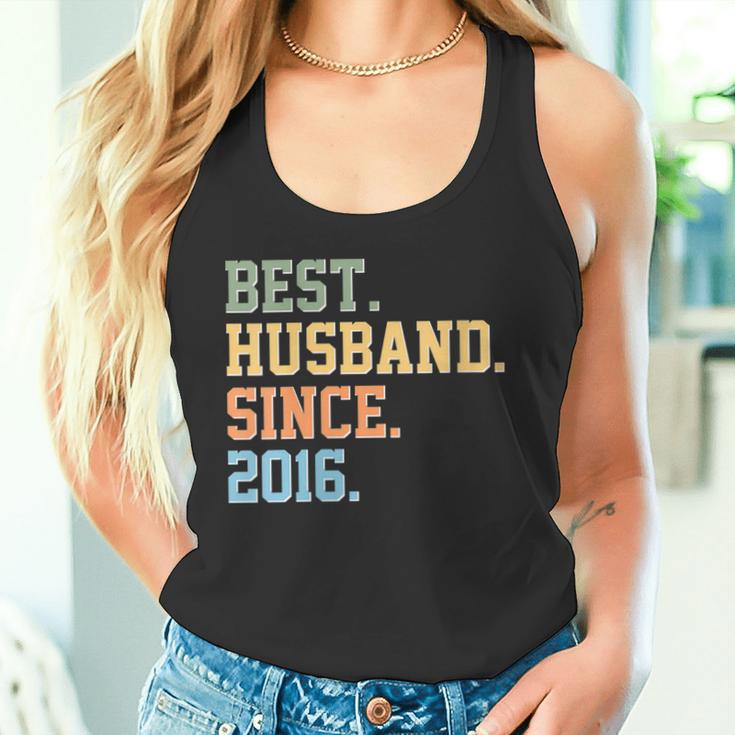 Damen Bester Ehemann Seit 2016Erheirateter Mann Papa Jahrestag Mit-Ausschnitt Tank Top