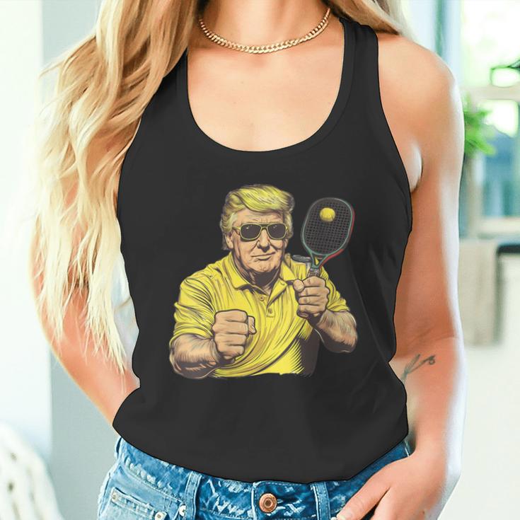 Damen Lustiges Trump-Spiel Pickleballatertag Papa Weihnachten Mit-Ausschnitt Tank Top