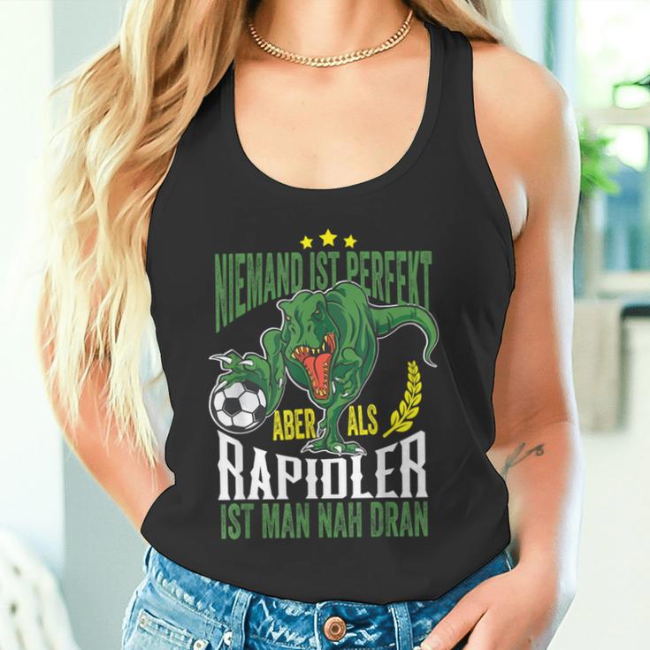 Dino Niemand Ist Perfekt Aber Rapidlererdammt Nah Dran Tank Top