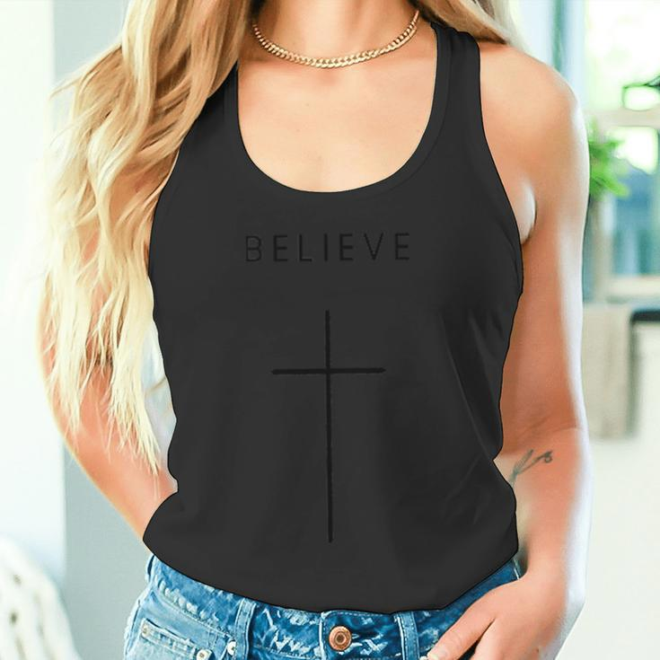 Glauben Sie Kreuz – Minimalistischer Christlicher Jesus Christus Tank Top
