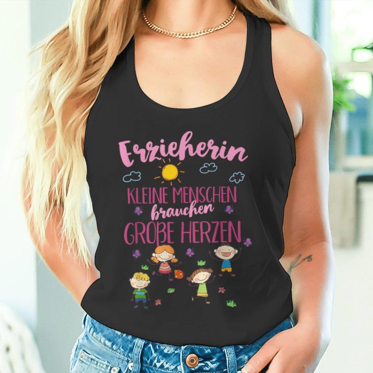 Kleine Menschen Braucht Große Herzen Little People Need B Tank Top