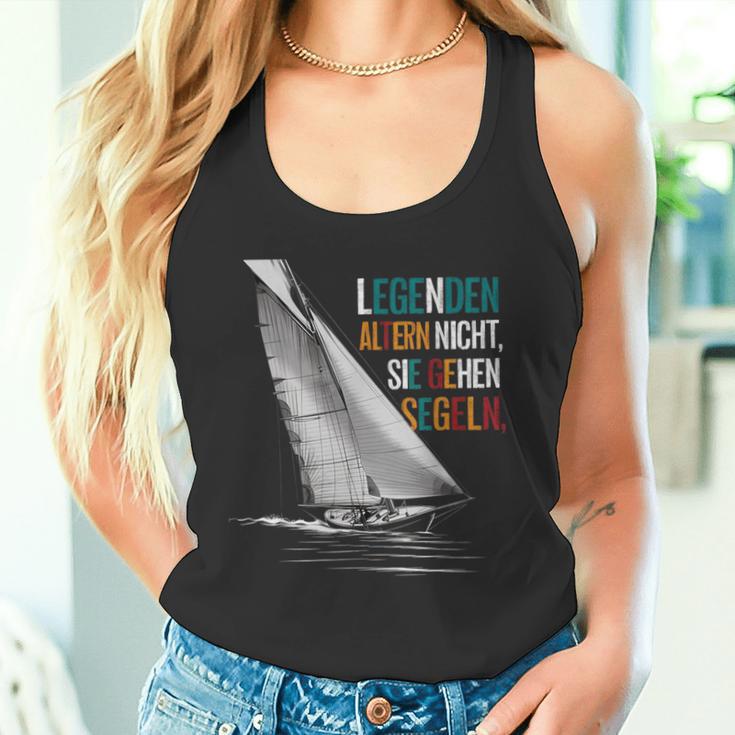 Legenden Altern Nicht Sie Gehen Segeln Großvateratertag Tank Top