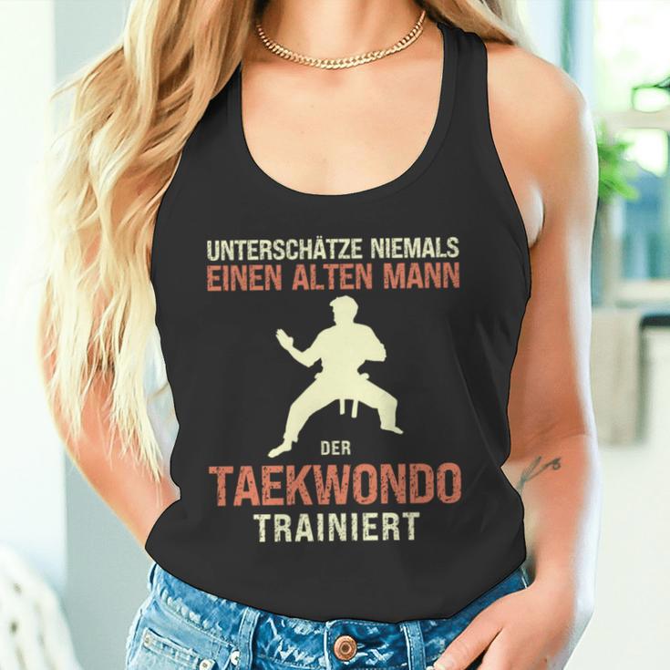 Underschätze Niemal Old Man Taekwondo Grandpa Dad Jumper Tank Top